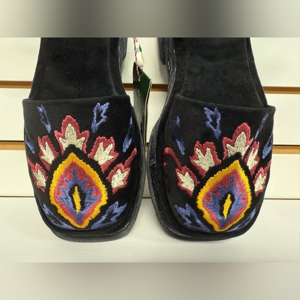 FARM Rio Black Suede Platform Sandals with Multicolor Embroidery - Picture 2 of 11